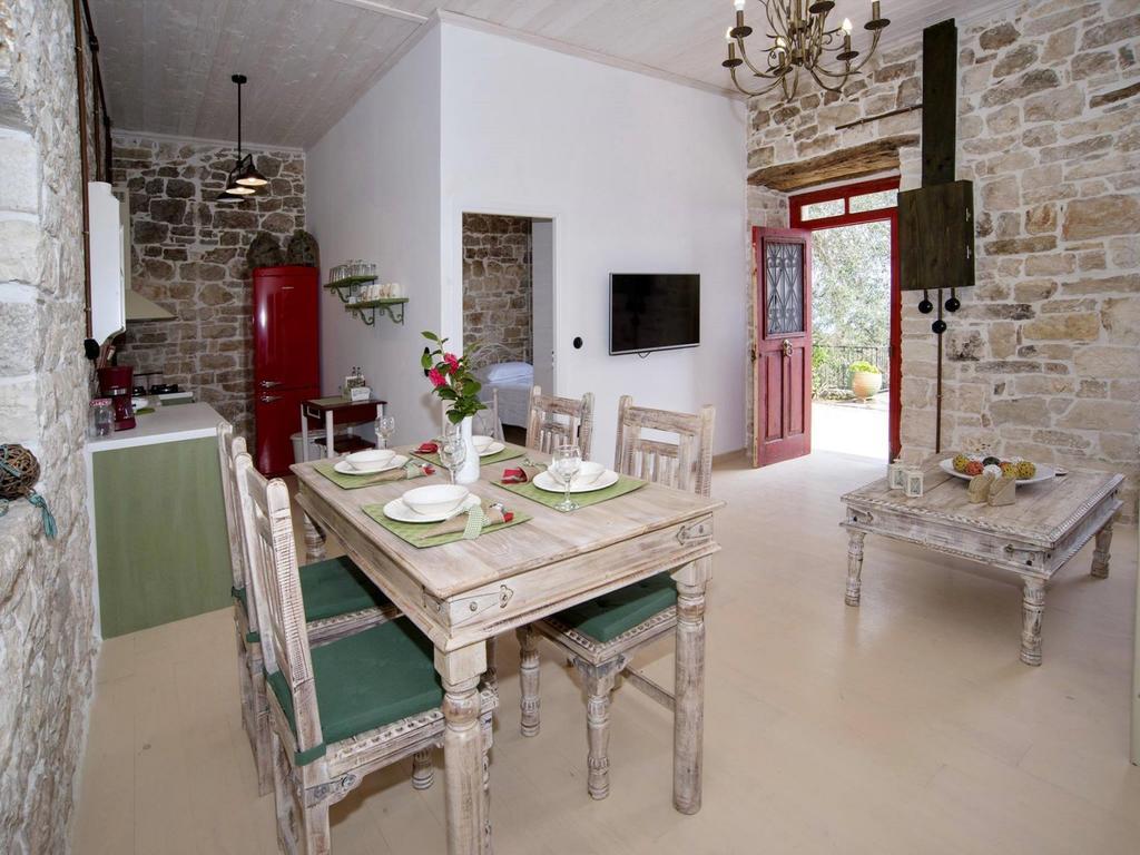 Villa Eleonas Ieromonachos ภายนอก รูปภาพ